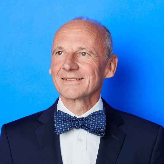 Portrait Picture Patrick Hünerwadel